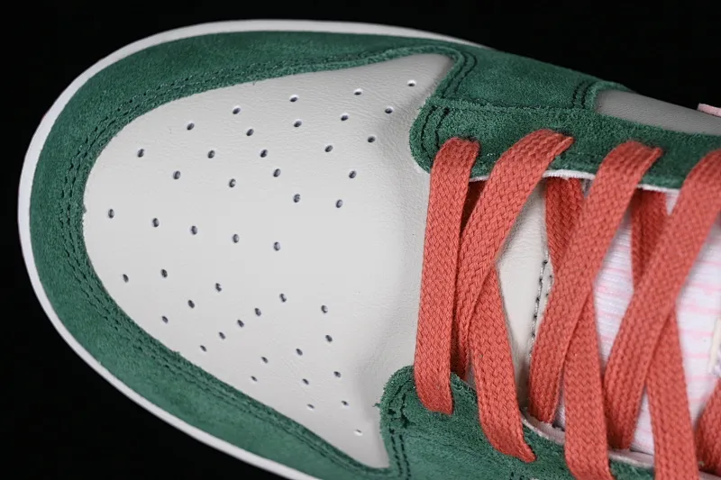 All Categories Nk SB Dunk Series Nk SB Dunk Low Low-top sneakers Nk Dunk Low "All Petals United" Sonorous Rose SB low-top casual sneakers FN8923-061